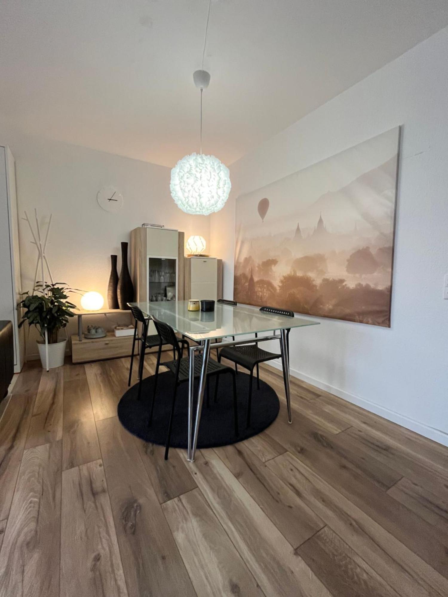 Separate Privat In Shared With 2 Cats And 1 Person Düsseldorf