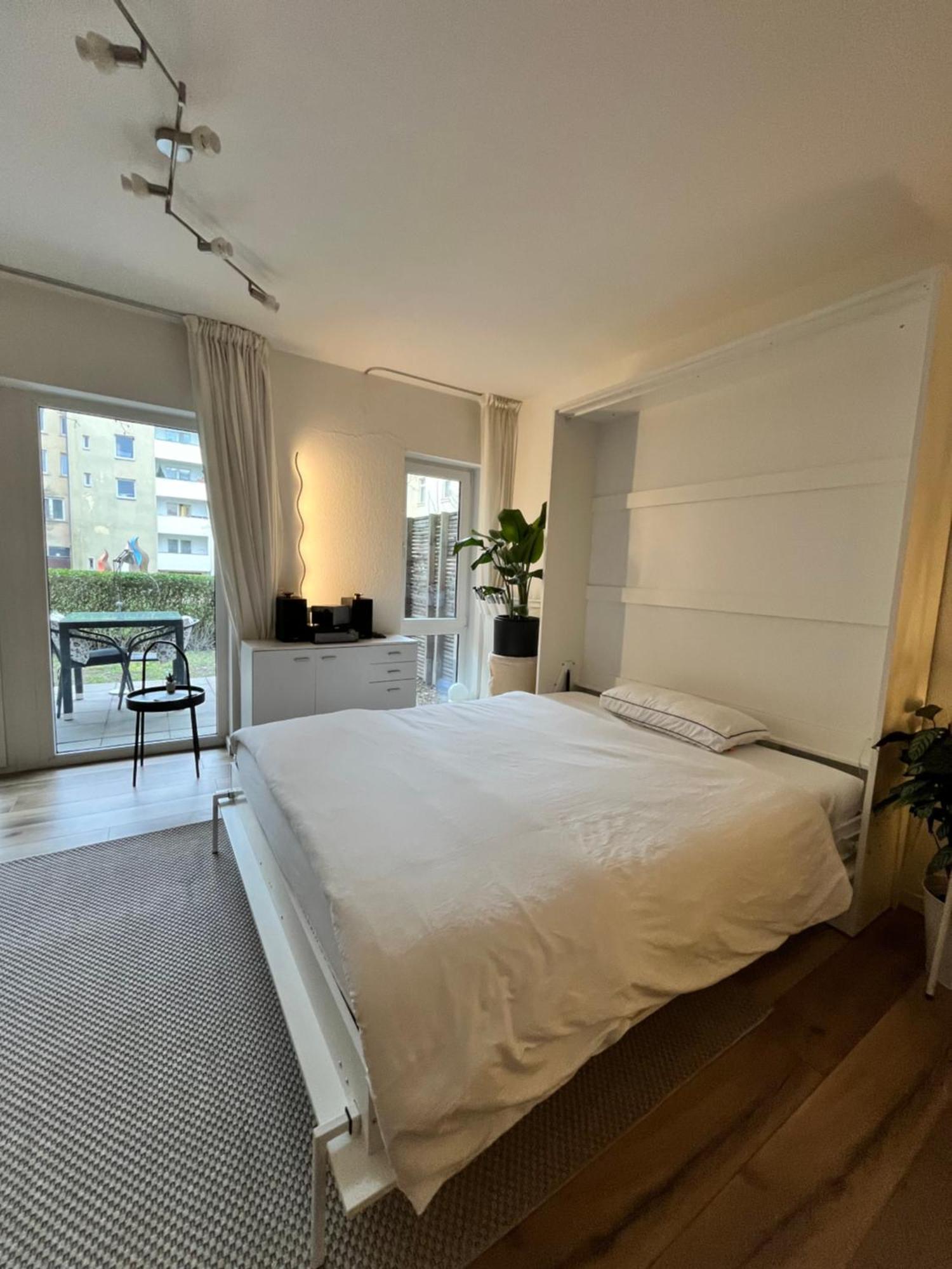 Separate Privat In Shared With 2 Cats And 1 Person Düsseldorf