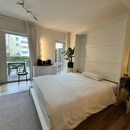 Separate Privat In Shared With 2 Cats And 1 Person Düsseldorf