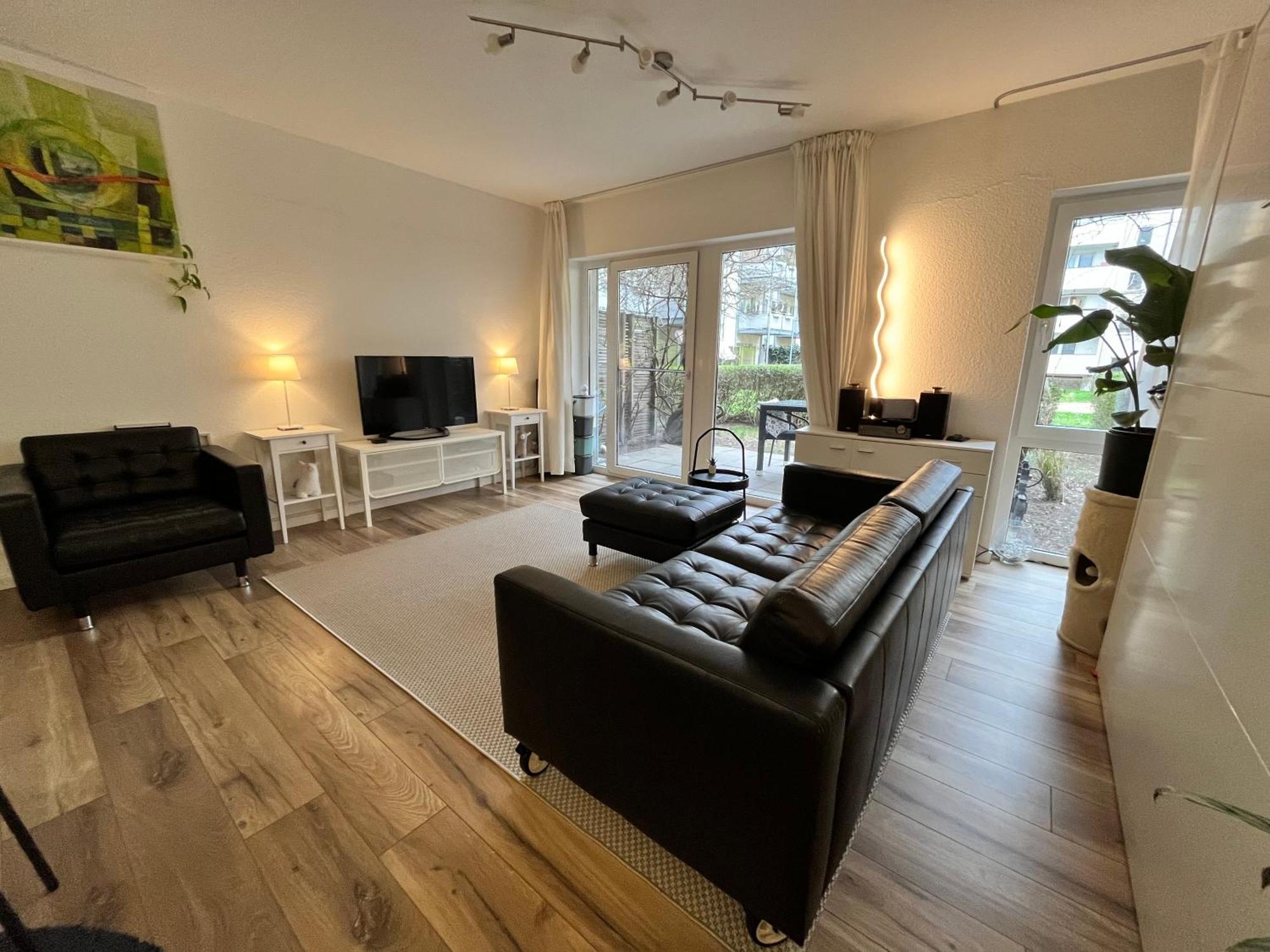 Separate Privat In Shared With 2 Cats And 1 Person * Düsseldorf